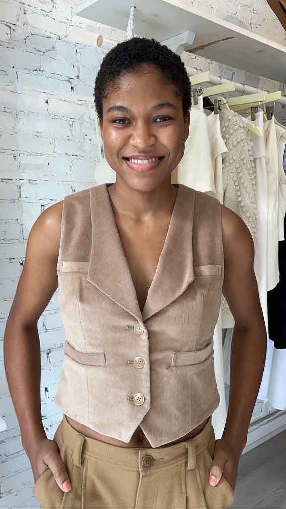 トップス Eaphi EMBROIDERY CORD VEST beige EMBROIDERY CORD VEST Eaphi トップス Eaphi EMBROIDERY CORD VEST